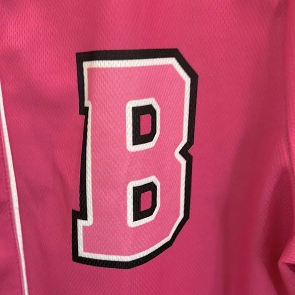 Malibu Barbie baseball shirt, size large - Picture 2 of 9